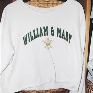William& Mary College crewneck cropped sweatshirt